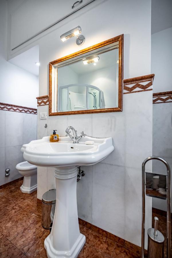 Yid D'Azeglio Luxury Apartment With Parking Florence Exterior photo