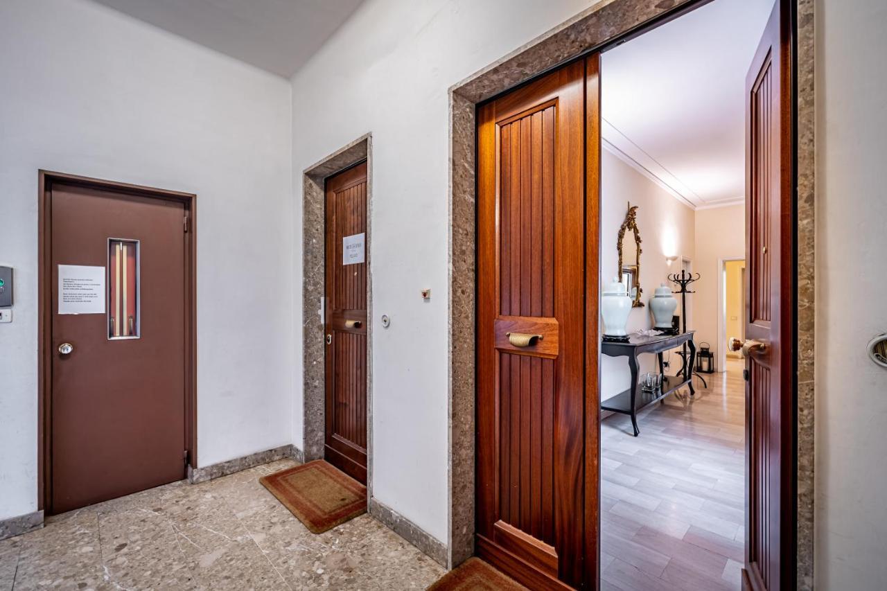 Yid D'Azeglio Luxury Apartment With Parking Florence Exterior photo